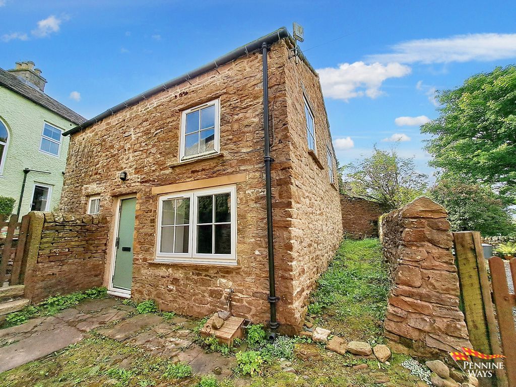 Property photo 2 of 10