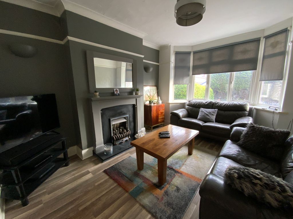 Property photo 2 of 18 Img_2347