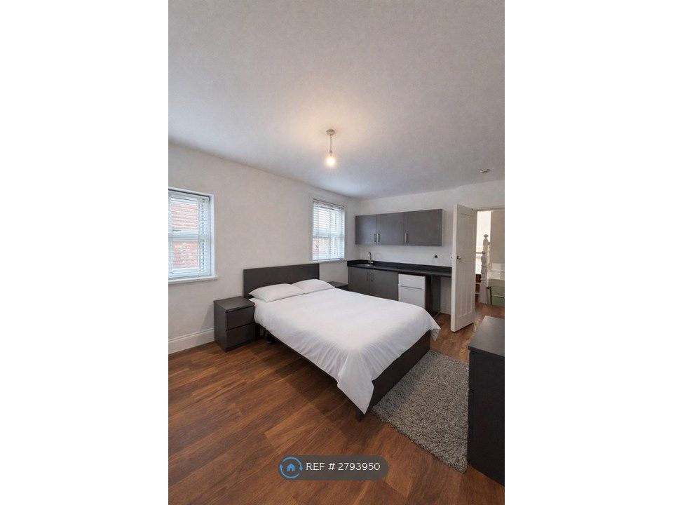 Property photo 3 of 31