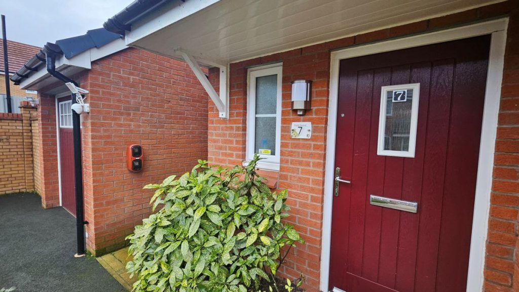 Property photo 2 of 36 2