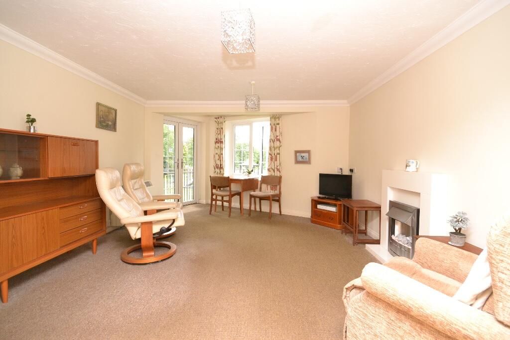 Property photo 3 of 11