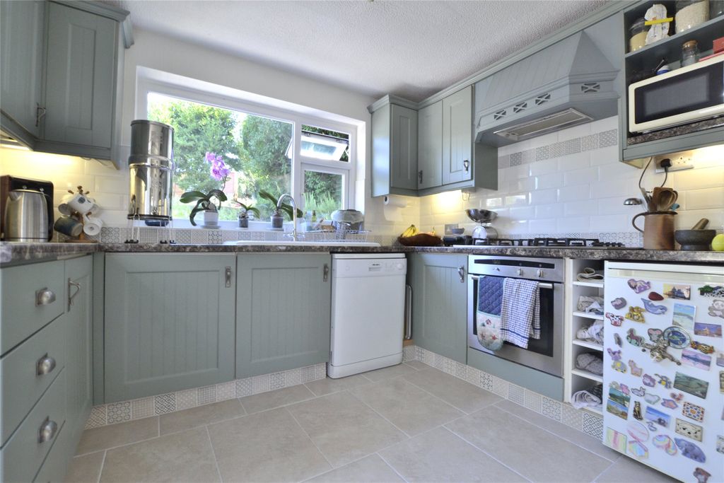 Property photo 2 of 22 Kitchen