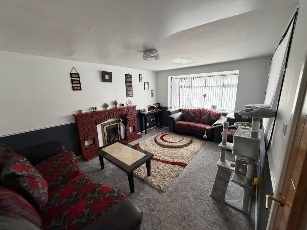 Property photo 3 of 28