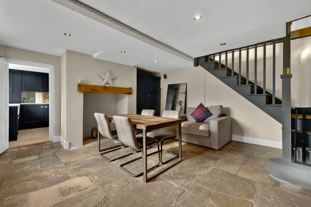 Property photo 3 of 18 Dining Room