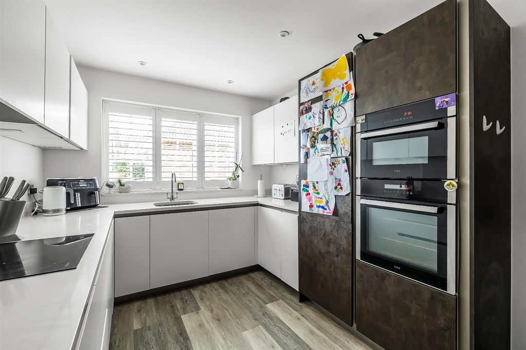 Property photo 3 of 15 .Whitehaven-Drive-17.Jpg