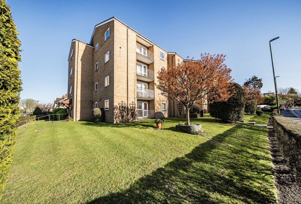 Property photo 1 of 10 External