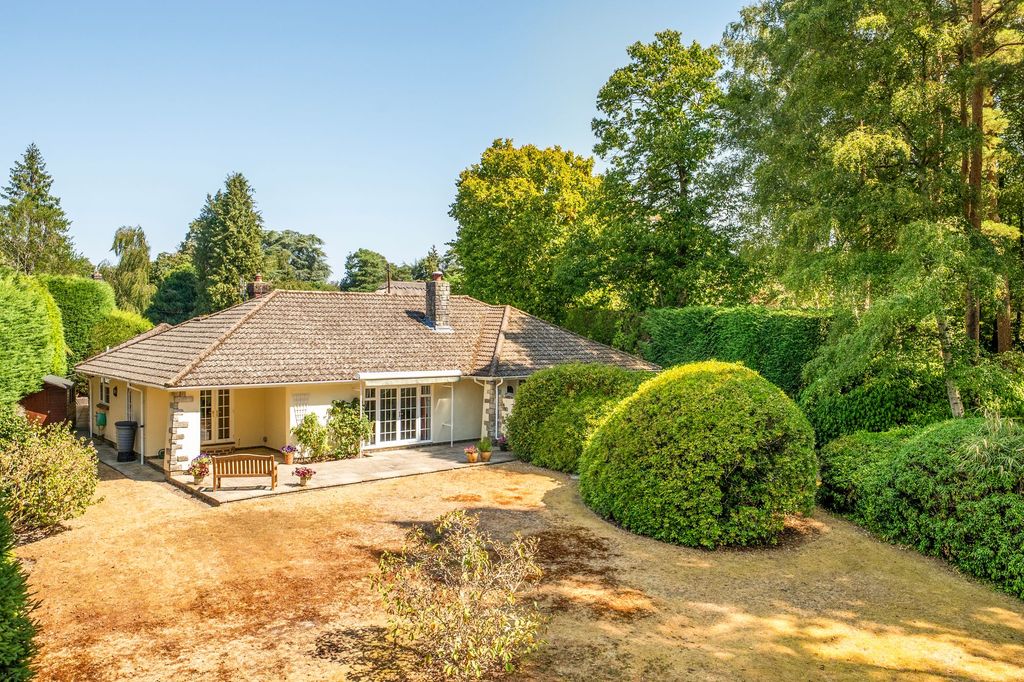 Property photo 1 of 31