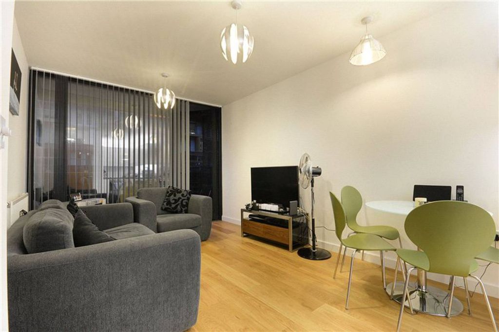 Property photo 2 of 7