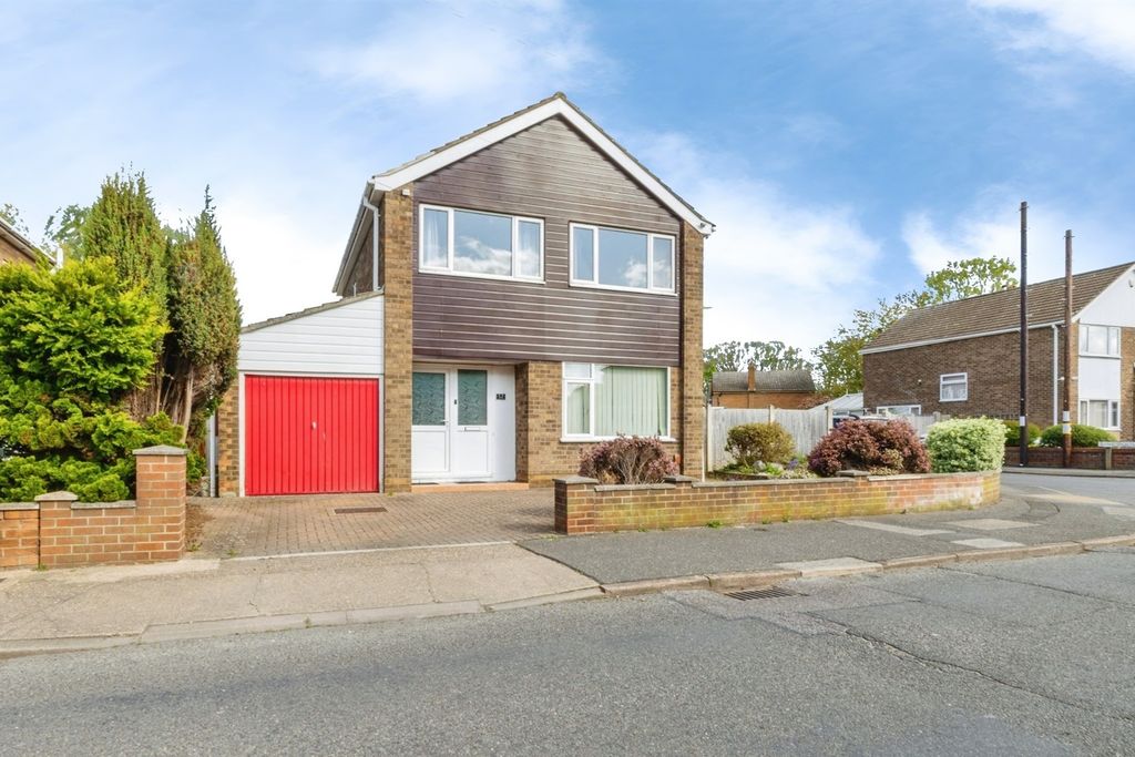 Property photo 1 of 18