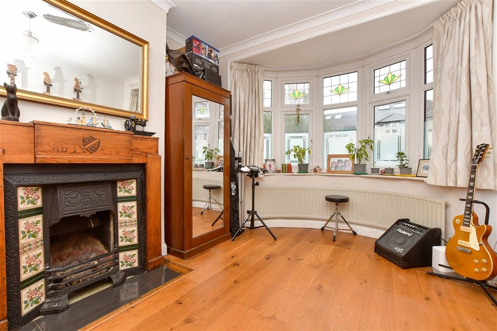 Property photo 3 of 14 Living Room