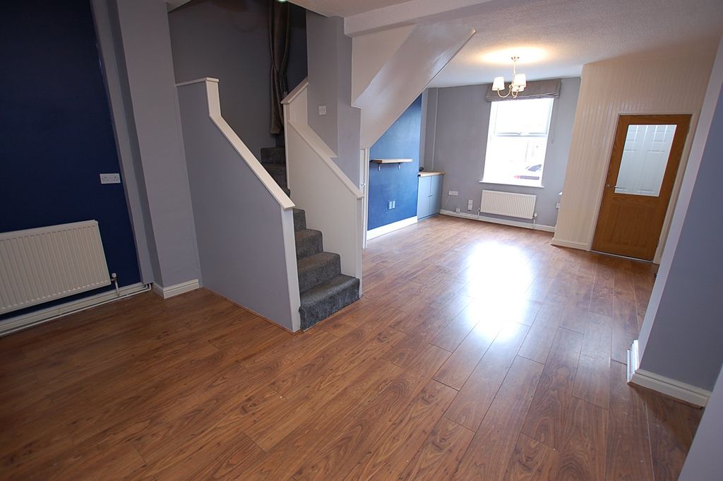 Property photo 3 of 20 Picture No. 02