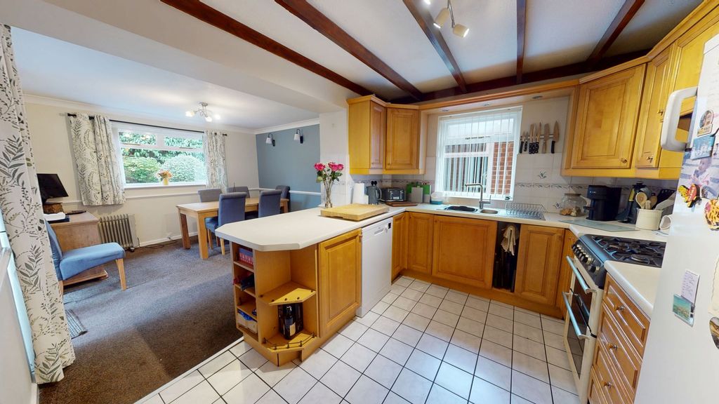 Property photo 3 of 23