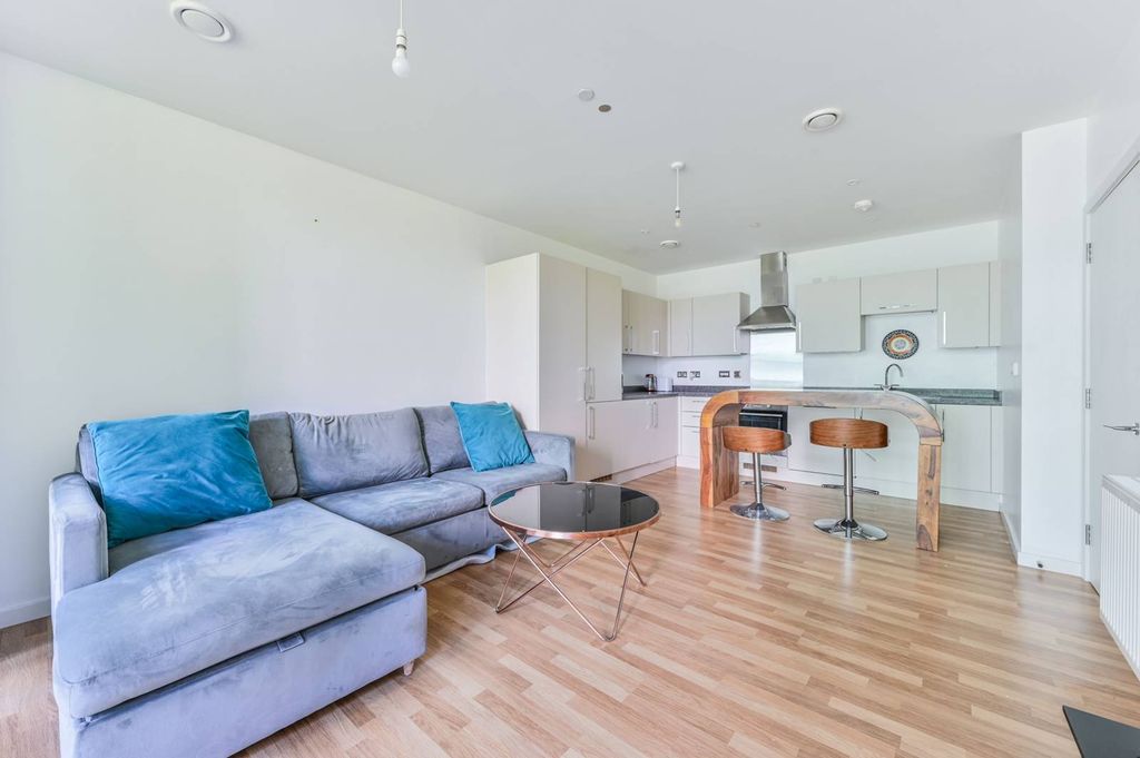 Property photo 3 of 10