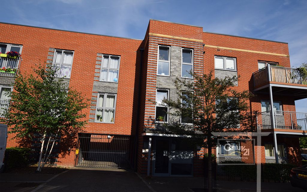 Property photo 1 of 9