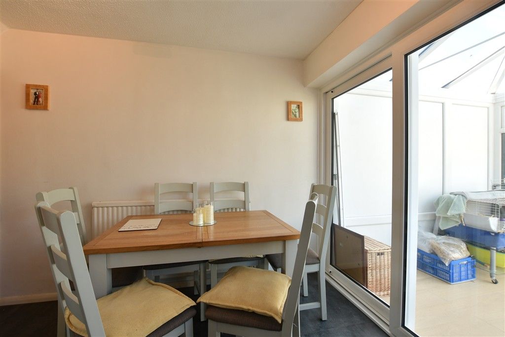 Property photo 3 of 11 Kitchen/Dining Room