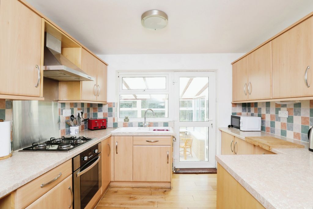 Property photo 3 of 20 8G9A6196