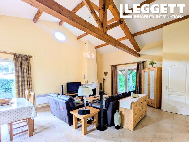 Property photo 2 of 10