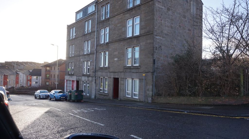 Property photo 1 of 5