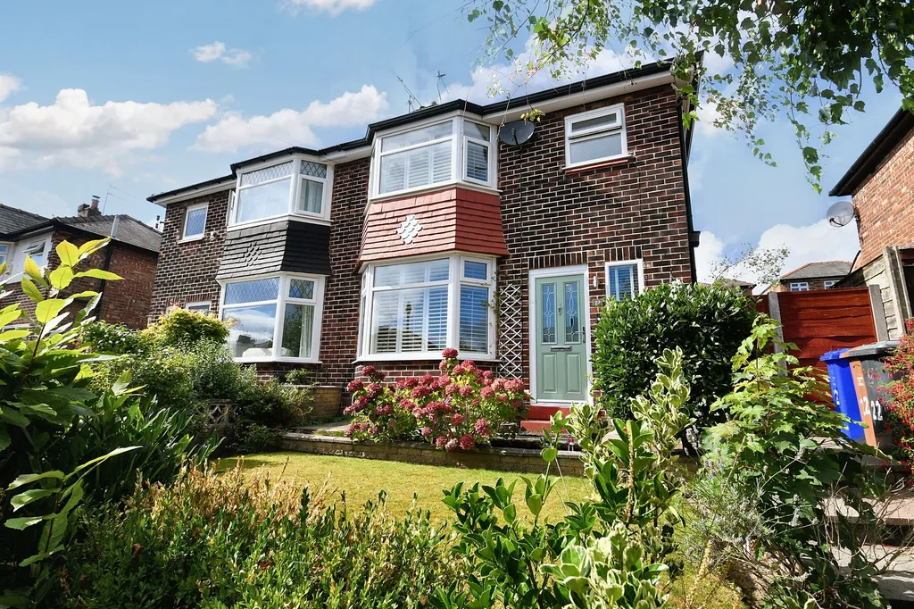 Hallwood Avenue, Salford M6 - View 3
