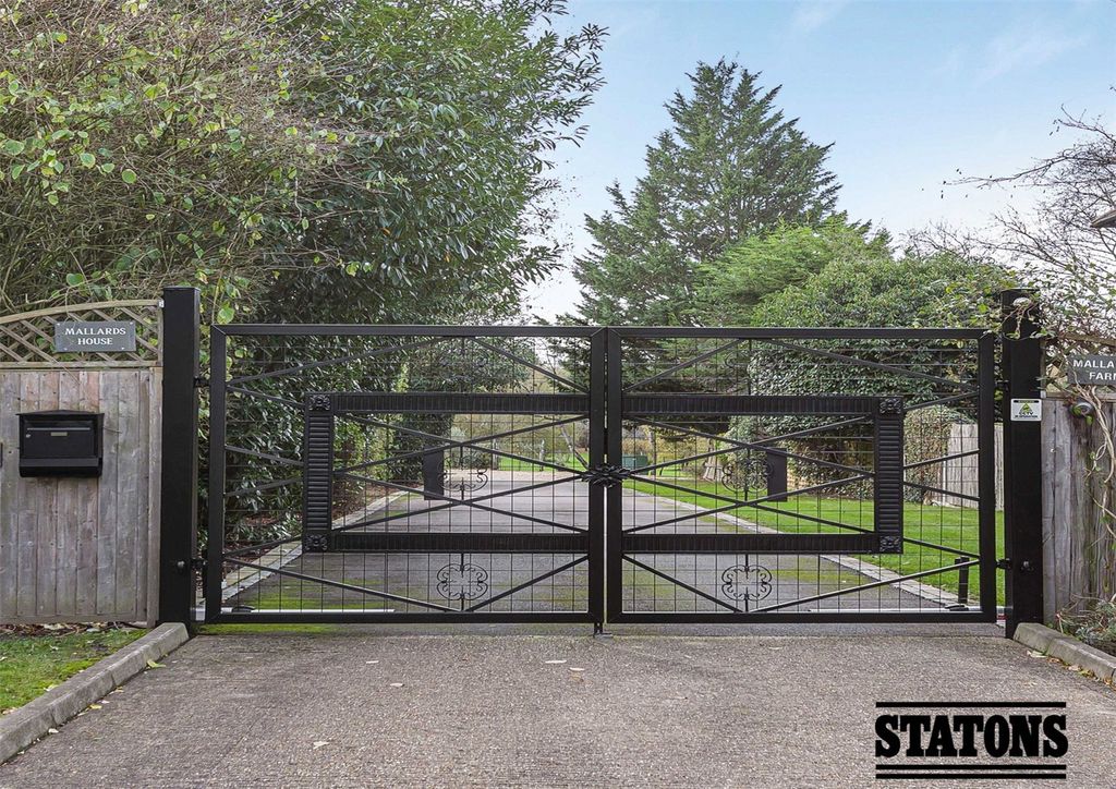 Property photo 3 of 27 Picture No. 34