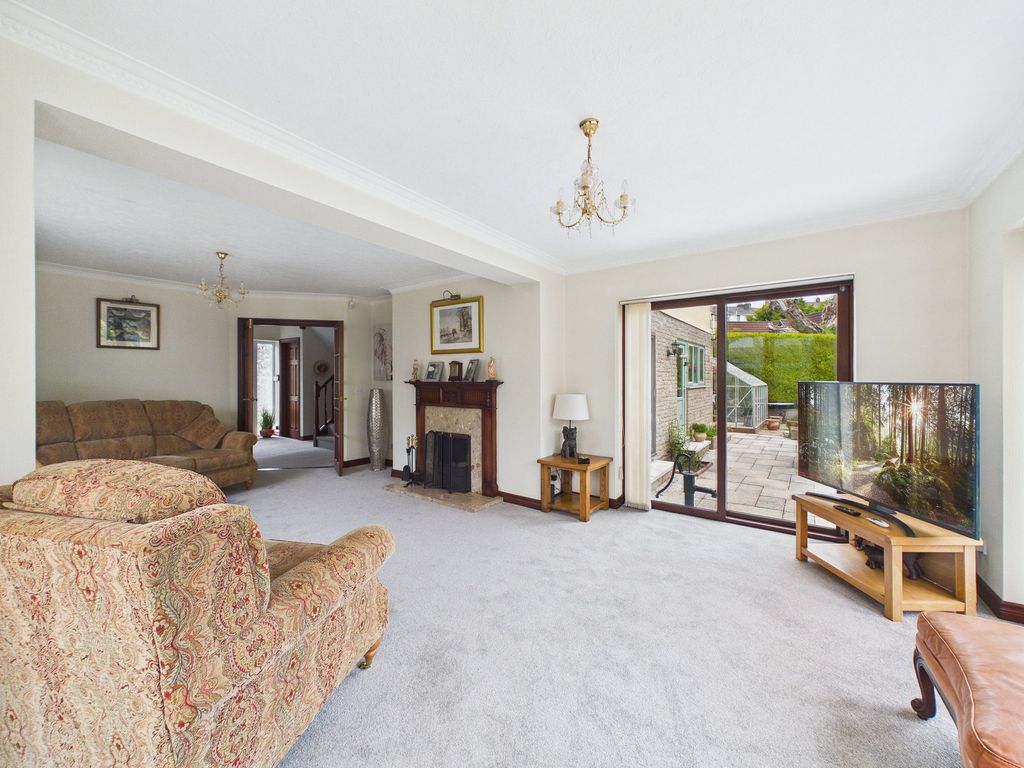 Property photo 2 of 24