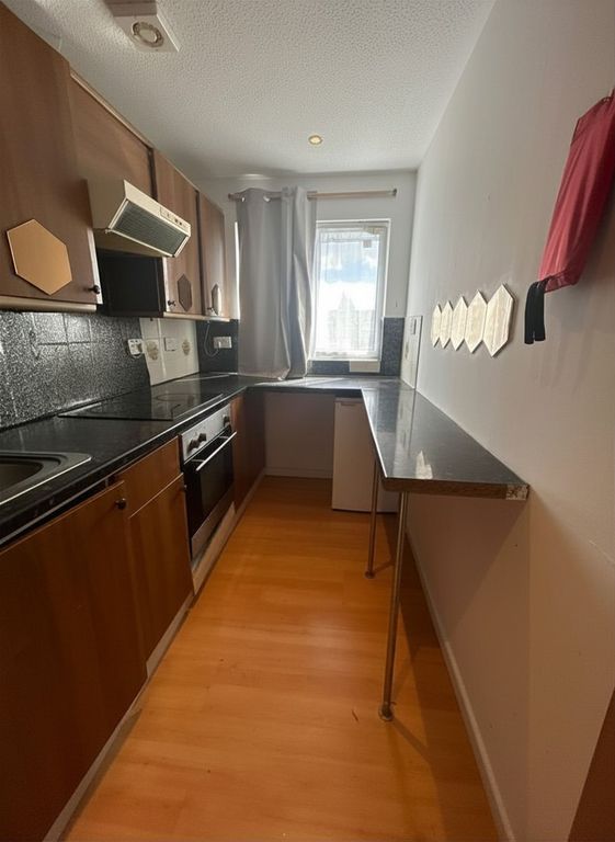 Property photo 2 of 3