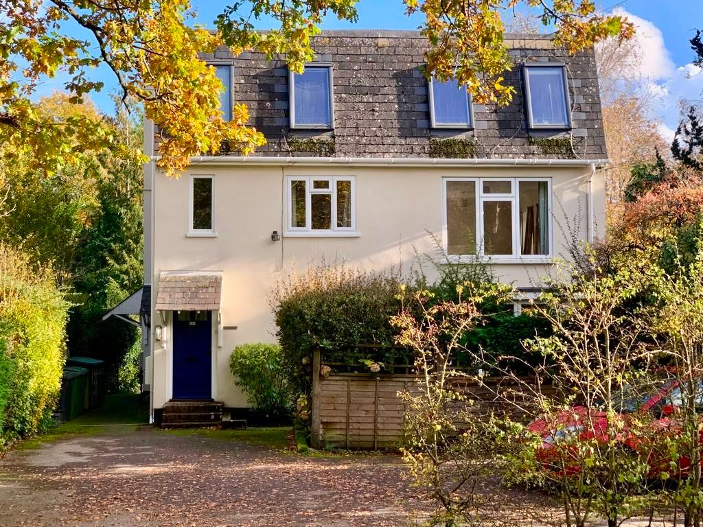 Property photo 1 of 9