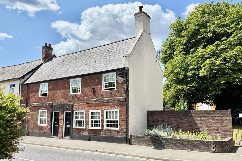 Property photo 1 of 29 3/4 Bedroom Character Cottage