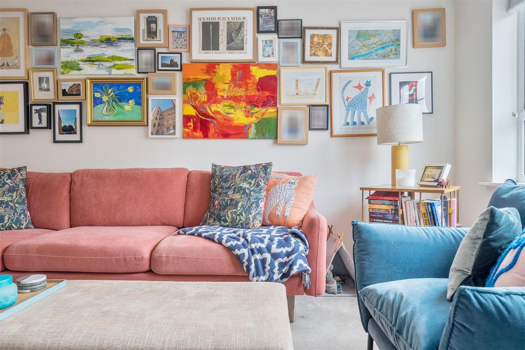 Property photo 3 of 21 1381012-7-6916F937Dac99.Jpg