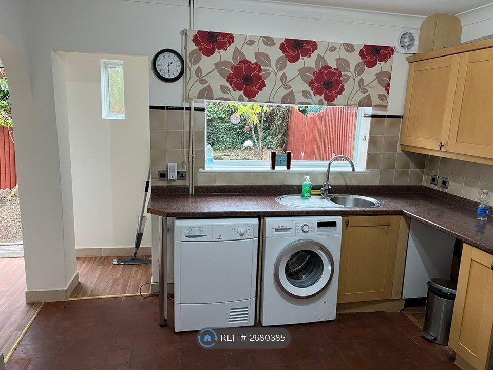 Property photo 2 of 16 Kitchen