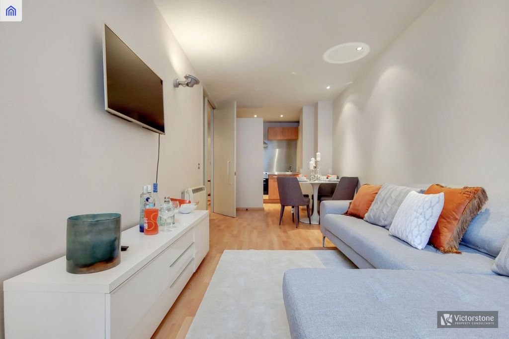 Property photo 1 of 8 1830392