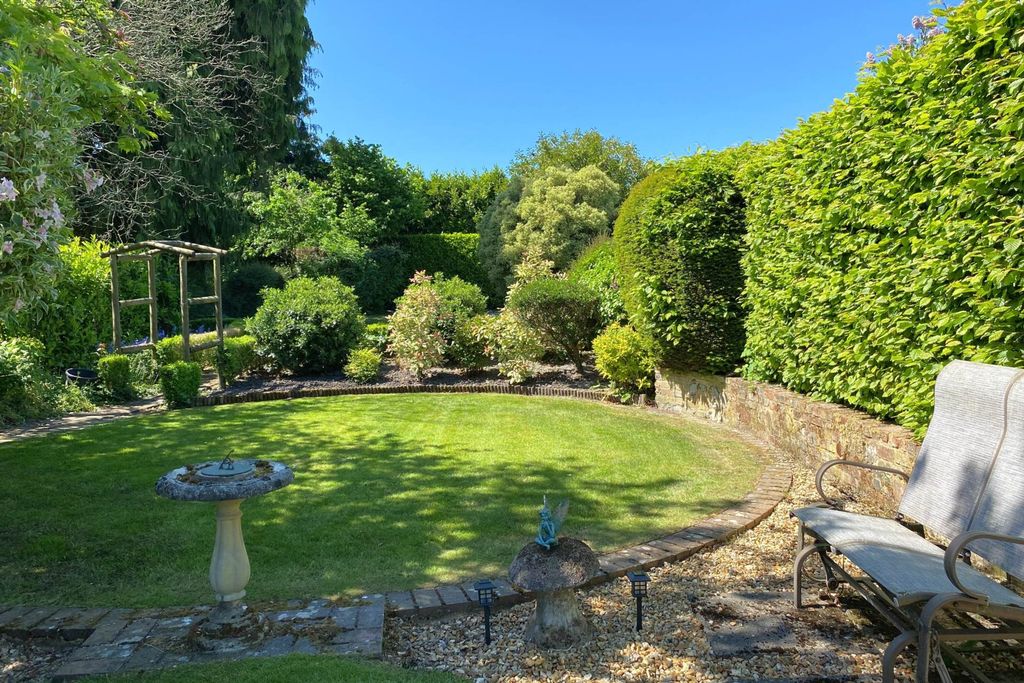 Property photo 3 of 17
