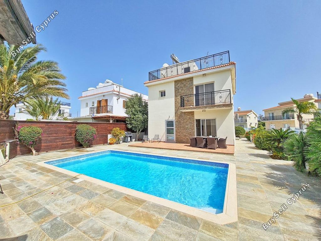 Property photo 1 of 37