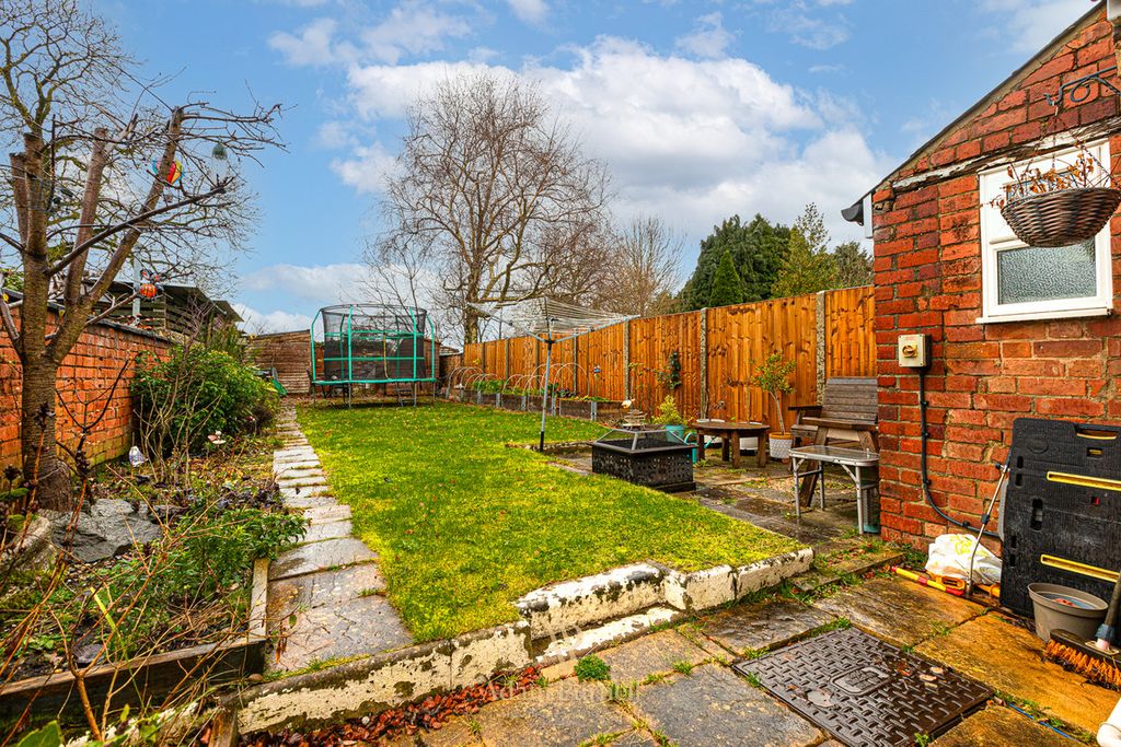 Property photo 1 of 25