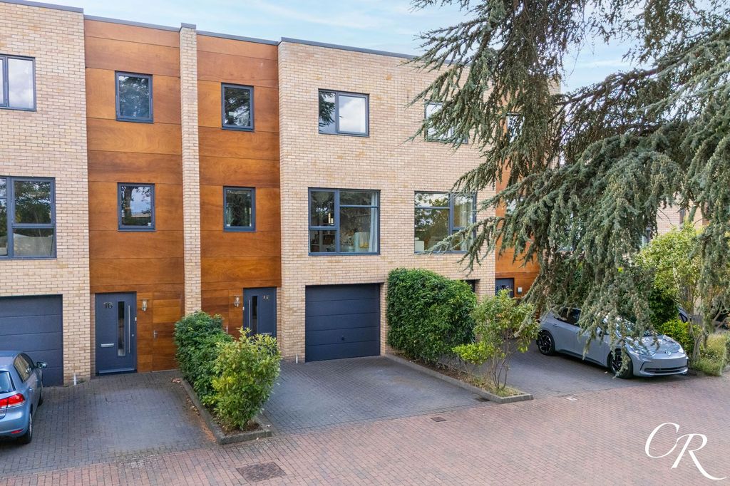 Property photo 1 of 22