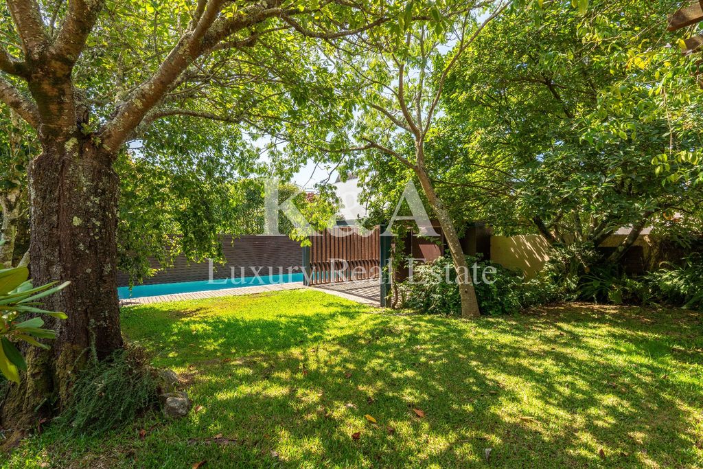 Property photo 3 of 25