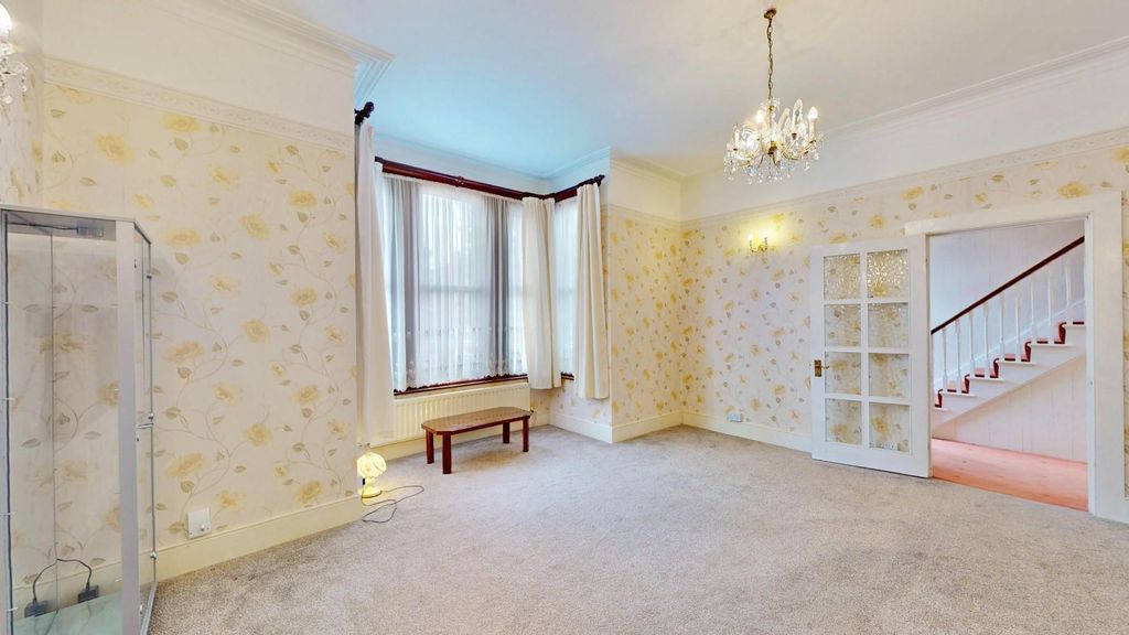 Property photo 3 of 32 Aldborough-Road-South-04232025_112814.Jpeg