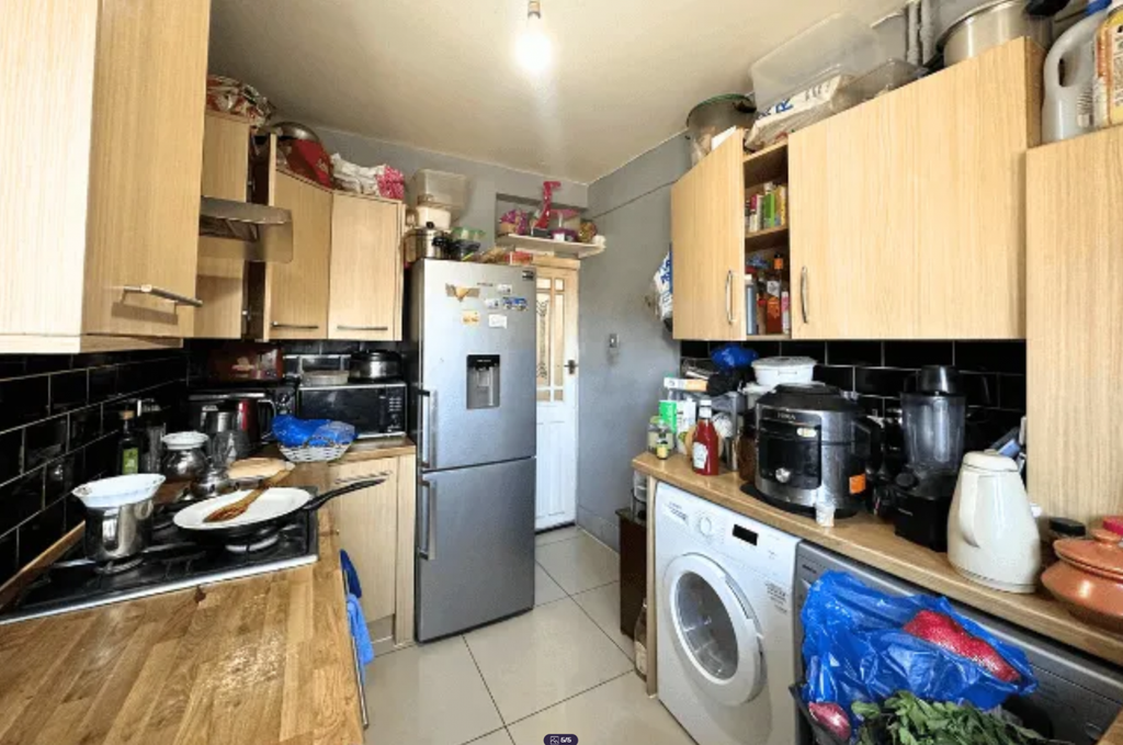 Property photo 2 of 7 Gallery