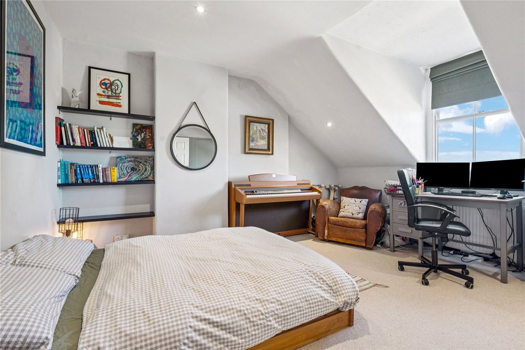 Property photo 2 of 7 Picture No. 02