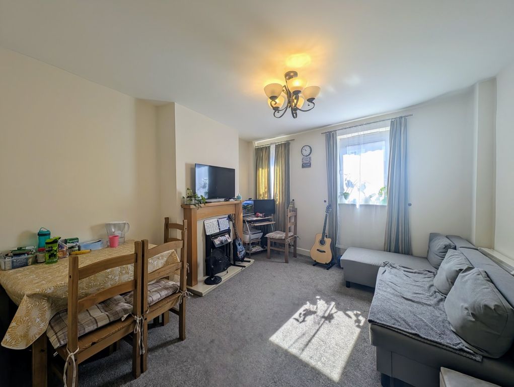 Property photo 3 of 10 Picture No. 14