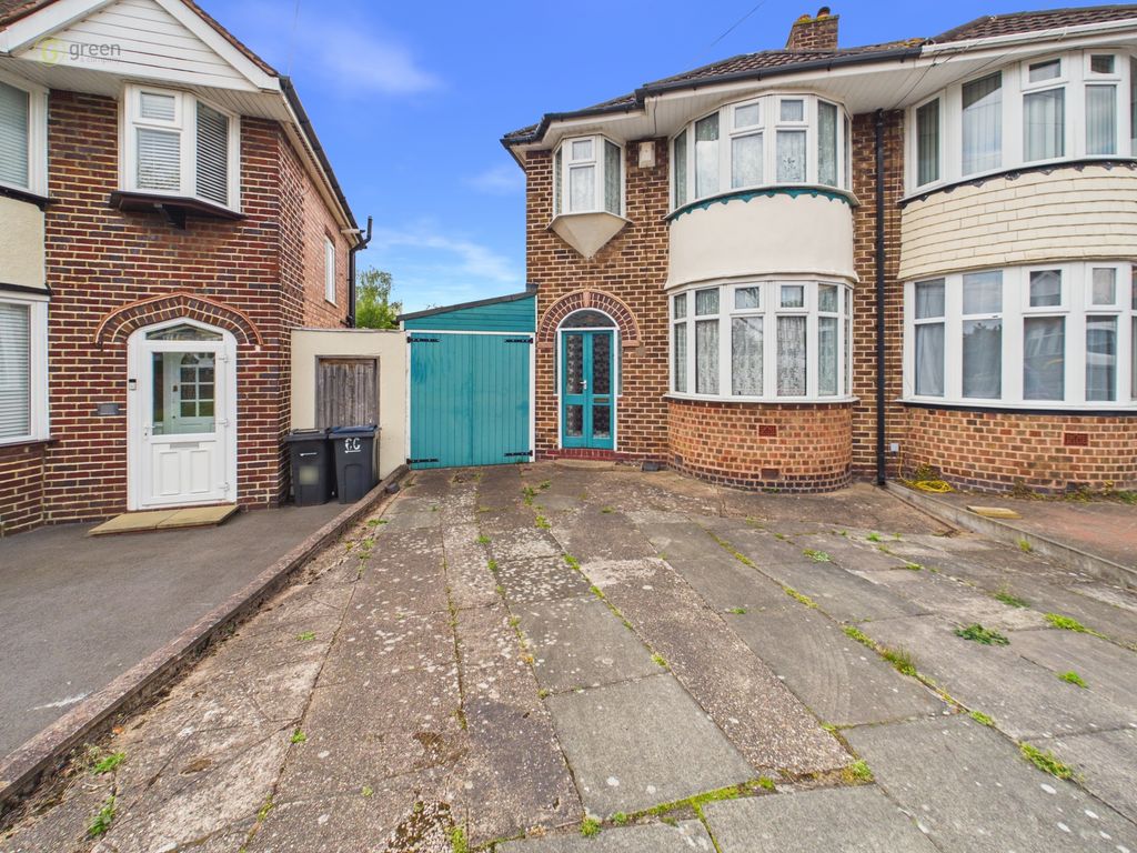 Property photo 1 of 16 Cam01698G0Pr0218Still028