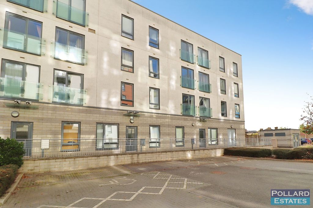 Property photo 1 of 10 Pbox-Img.Jpg