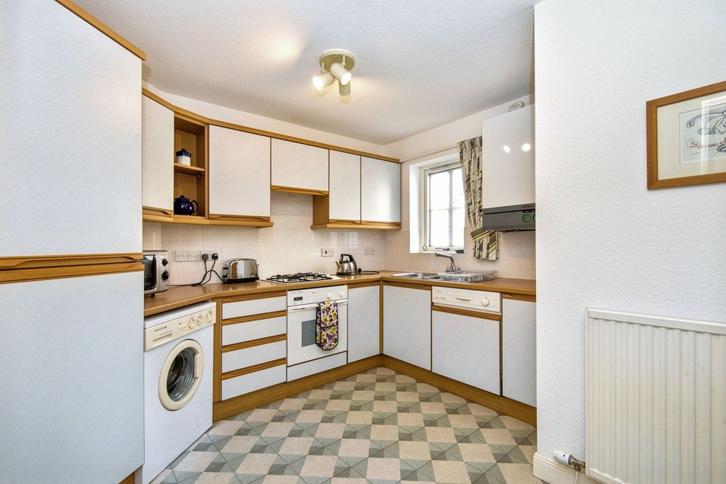 Property photo 3 of 15