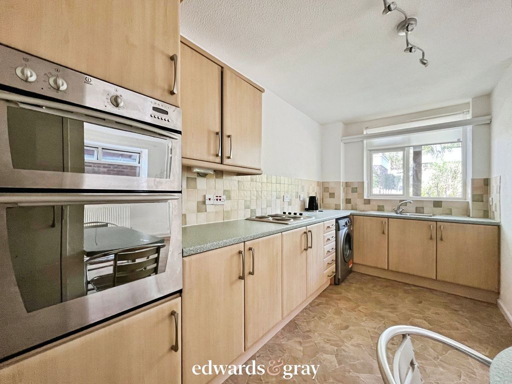 Property photo 3 of 18