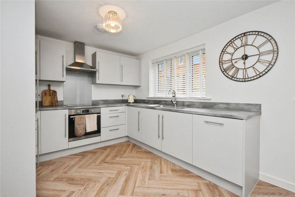 Property photo 1 of 23 Picture No. 07