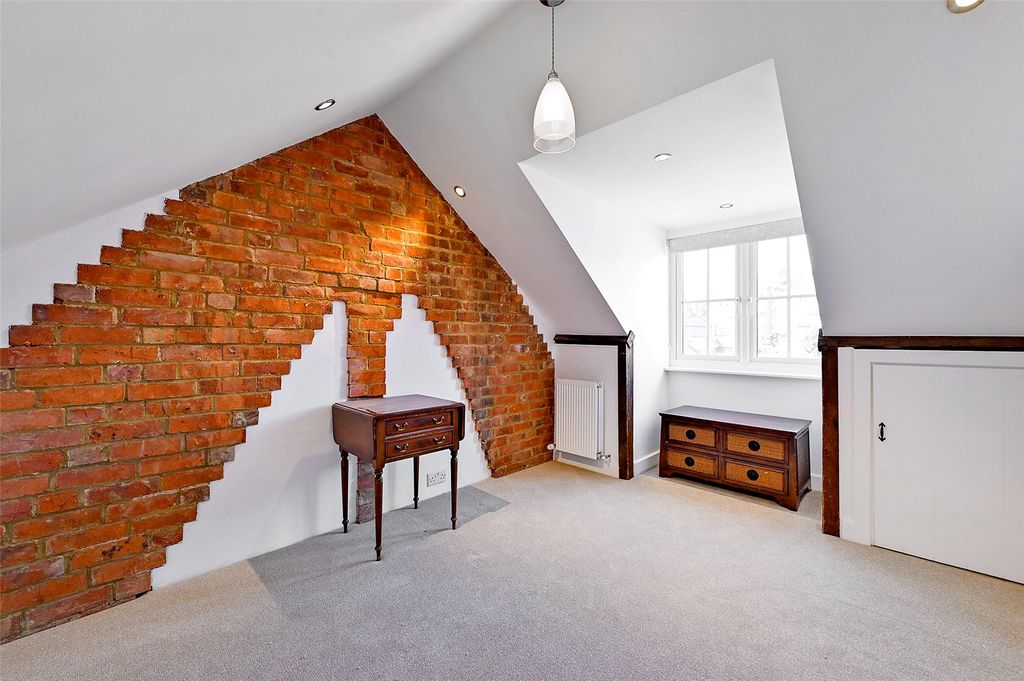 Property photo 3 of 10 Picture No. 04