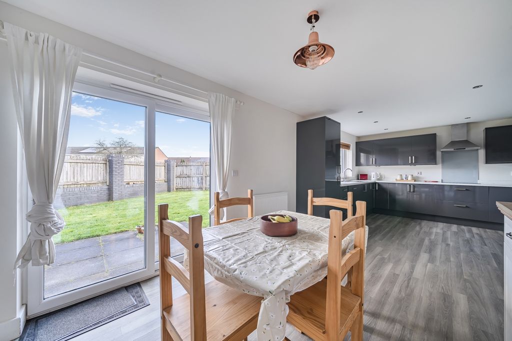 Property photo 3 of 21 1394635-16-69493F5922A62