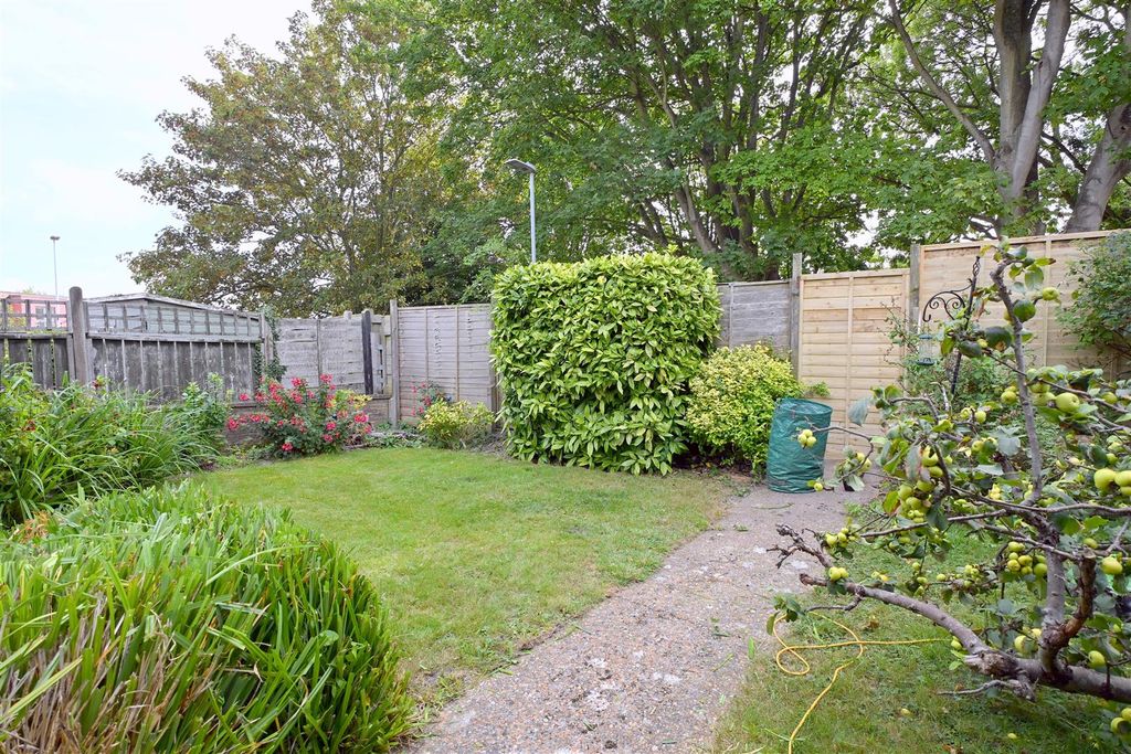 Property photo 2 of 14 Rear Garden