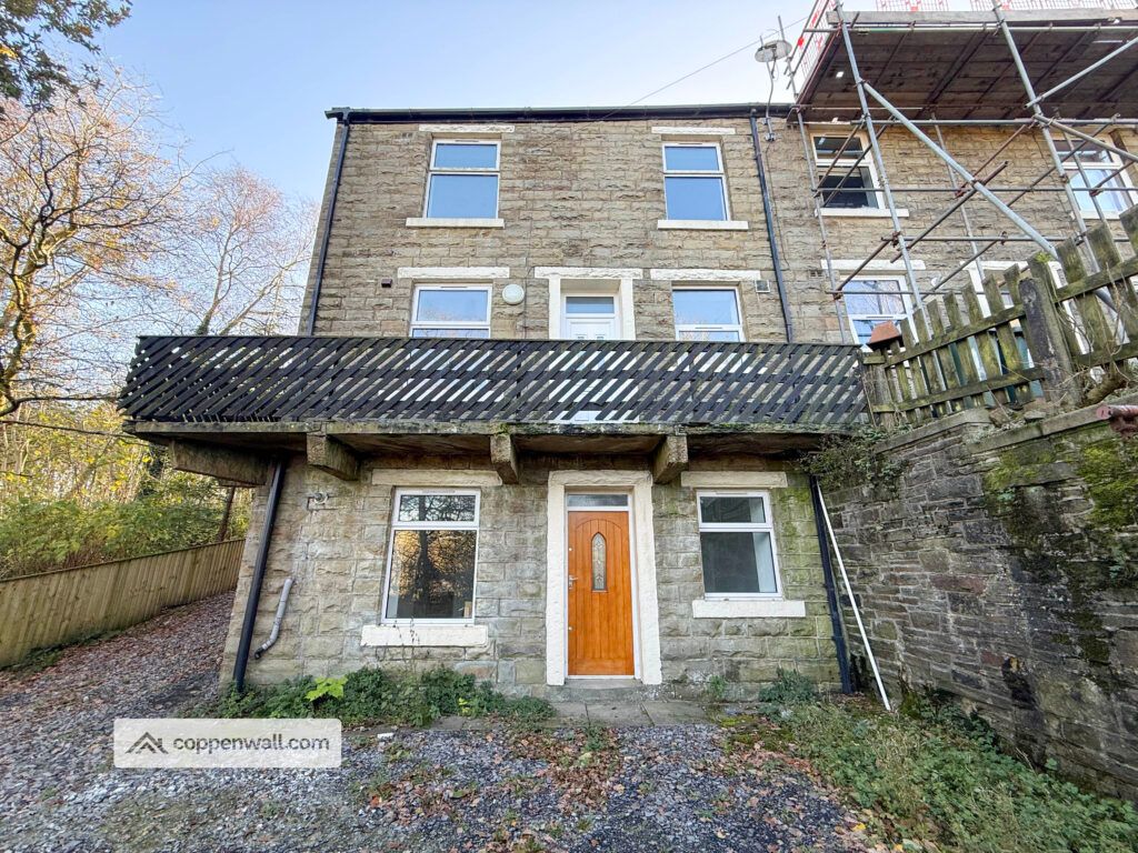 Property photo 1 of 32