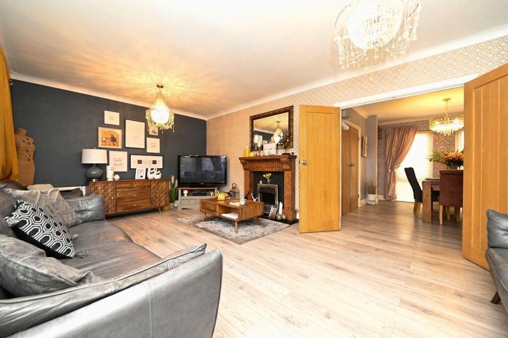Property photo 2 of 22